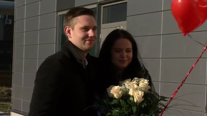 Video armunutest! Tallinna Televisioon aitas Alen Vezikoga korraldada armunute sõbrapäevaüllatuse